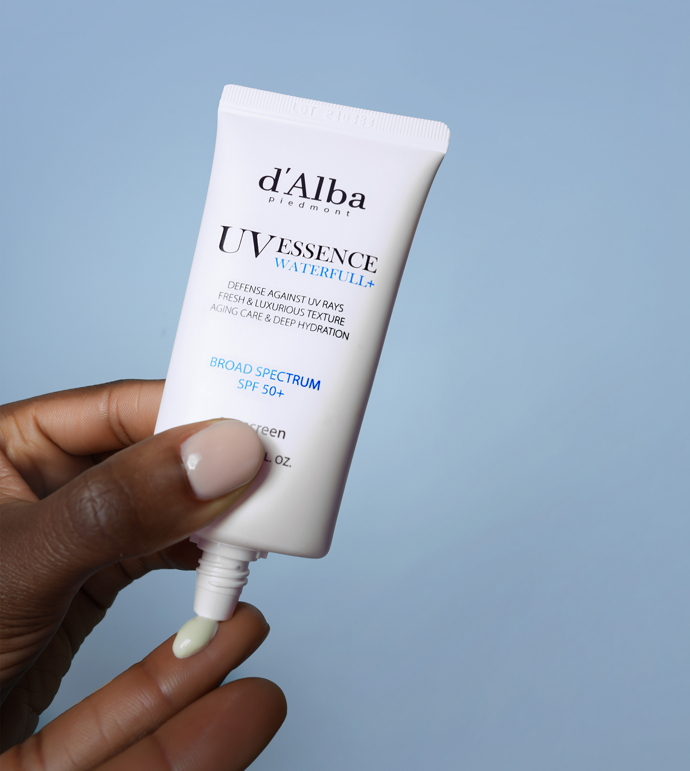 d'Alba - Vegan Essence  Waterfull+ Sunscreen